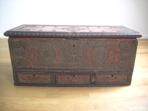 Chinese koffer B42cm x L94cm x H40cm